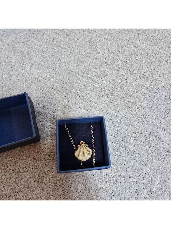 Unbranded Jewelry - Women's Unbranded Shell Pendant Necklace One Size Gold White